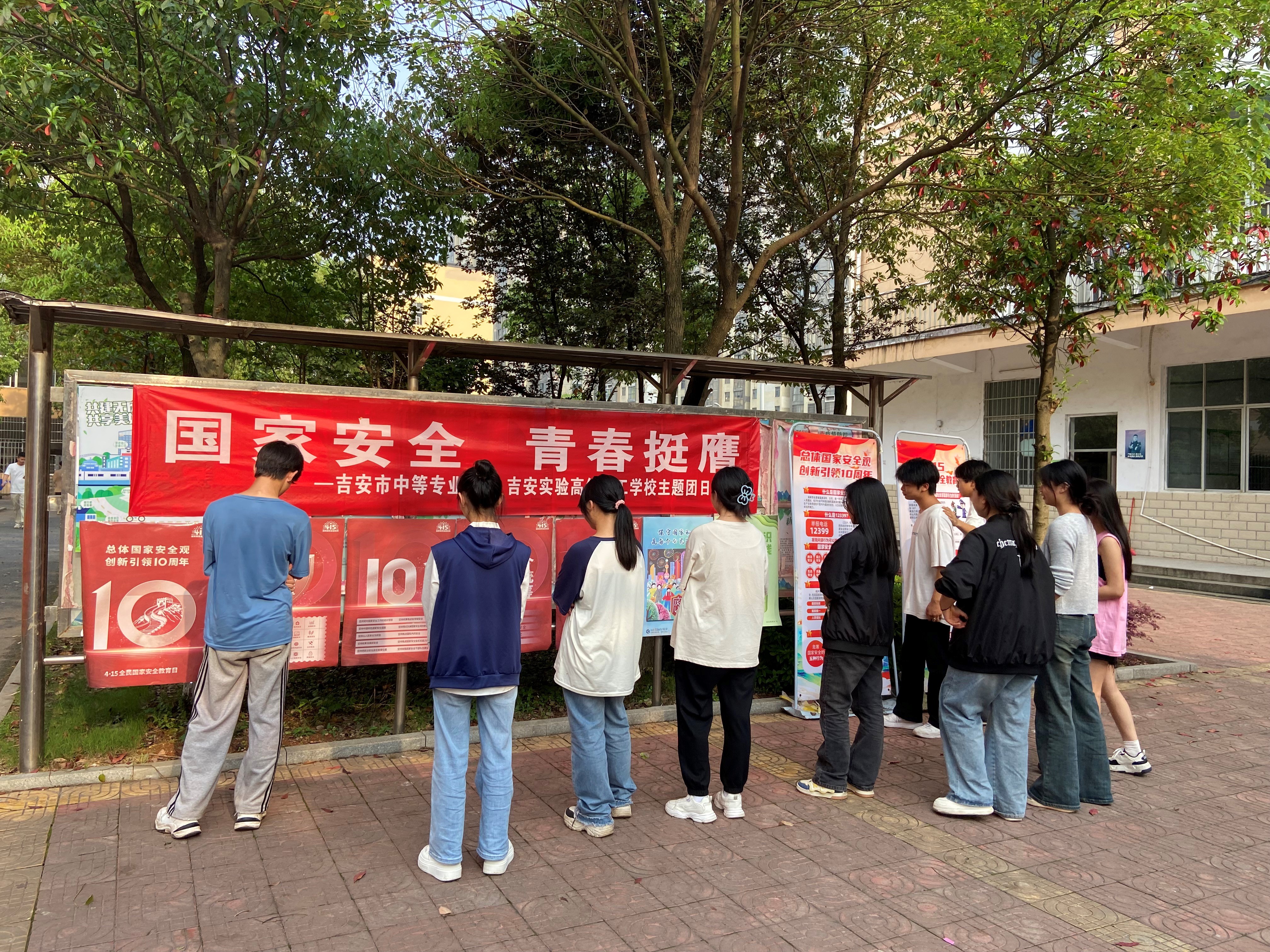 引领4.jpg